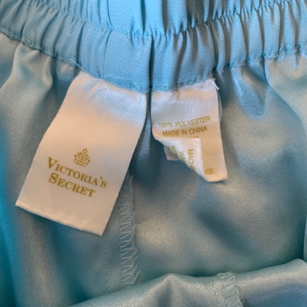 ✨ Victoria’s Secret Gold Silky Mint Lounge Shorts - Picture 9 of 11